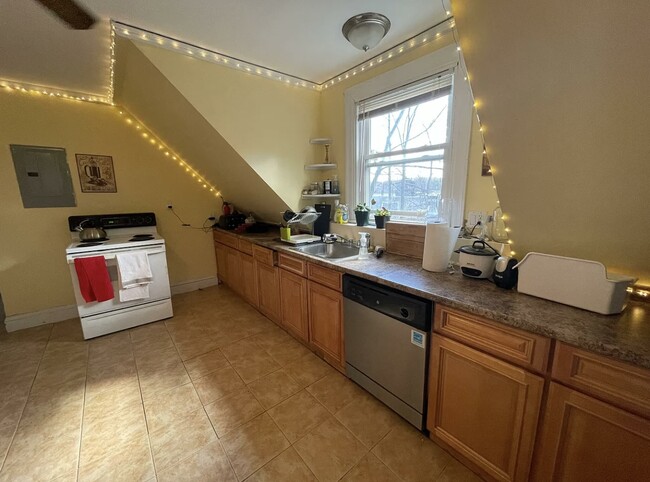 157 Kilsyth Rd, Unit 155-2