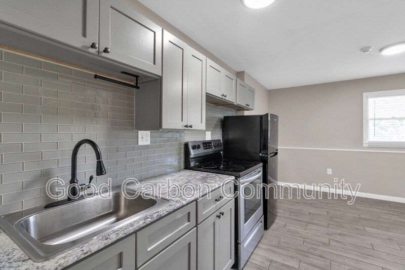 334 Harris Hill Rd in Buffalo, NY - Building Photo