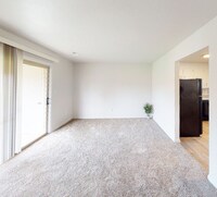 360 Roseman Ct photo'