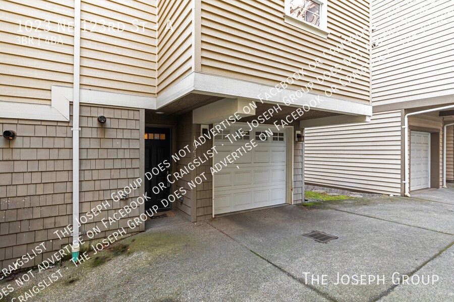 1023 NE 123rd St in Seattle, WA - Building Photo