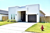 1416 Los Estribos Dr in Laredo, TX - Foto de edificio - Building Photo