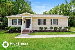 713 S Webb St in Selma, NC - Building Photo