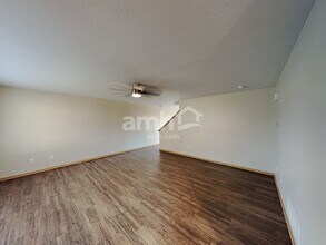 69 Hutchison St in South Bloomfield, OH - Building Photo - Building Photo