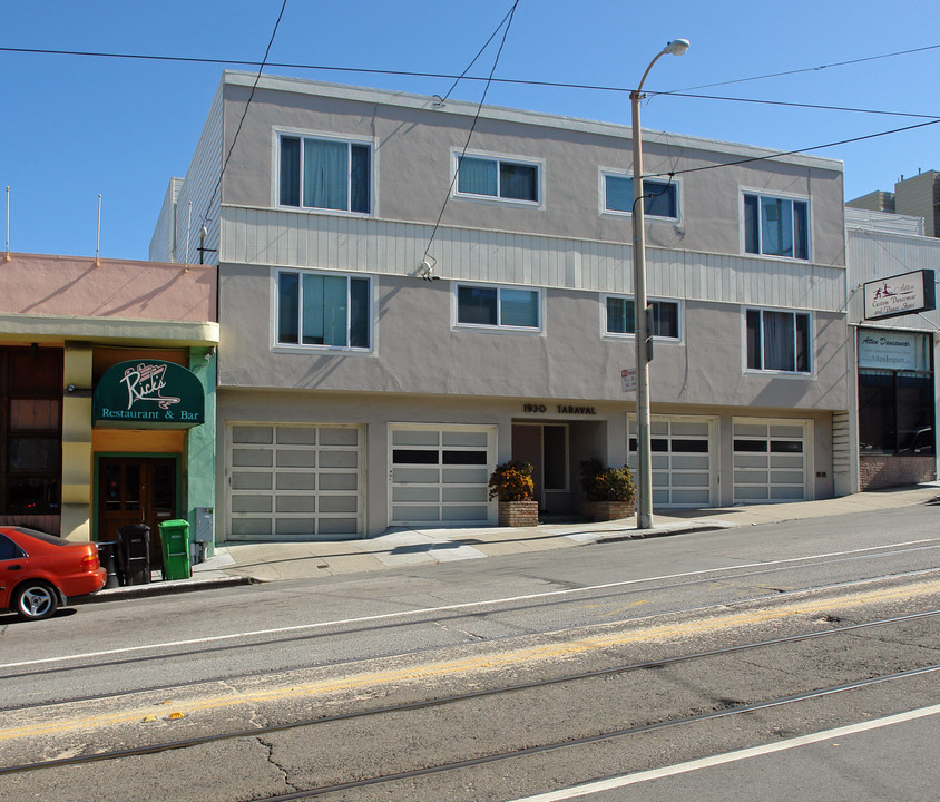 1930 Taraval St in San Francisco, CA - Building Photo