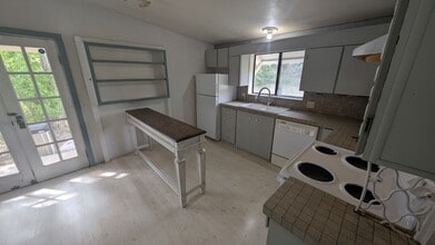 1213 San Luis St in Trinidad, CO - Building Photo - Building Photo