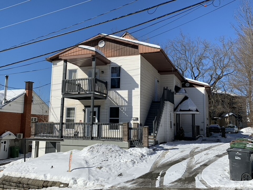 127 Clemenceau rue in Sherbrooke, QC - Building Photo