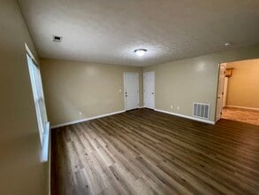 2514 3rd Ave, Unit Half in Huntington, WV - Building Photo - Building Photo