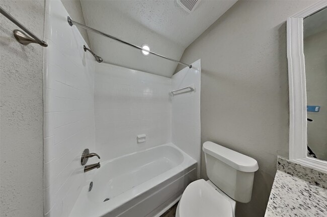 property at 2415 Pebbledowne Cir