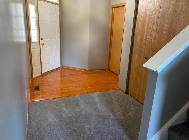 16446 Newcastle Way in Lockport, IL - Building Photo - Building Photo