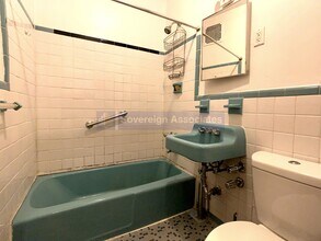 928 Amsterdam Ave-Unit -1 in New York, NY - Building Photo - Building Photo