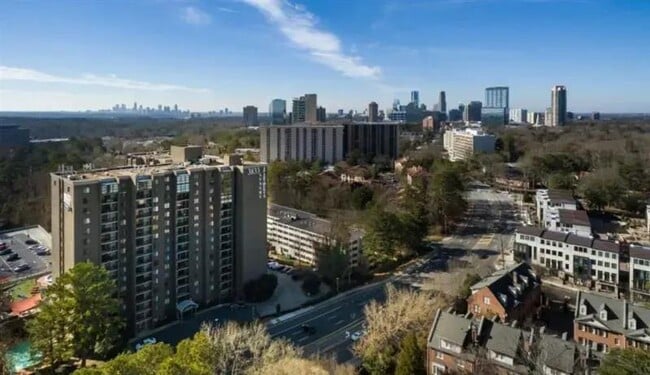 Atler at Brookhaven in Atlanta, GA - Building Photo - Building Photo