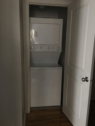 property at 1462 E 69th St