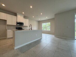 5024 Bear Lake Blvd in DeLand, FL - Building Photo - Building Photo