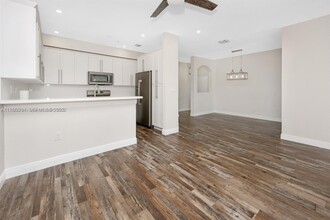 4465 SW 160th Ave in Miramar, FL - Building Photo - Building Photo