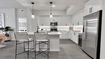 Legacy Cool Springs Apartments in Franklin, TN - Building Photo