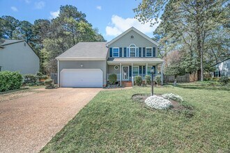 304 Lynns Way in Yorktown, VA - Building Photo - Building Photo