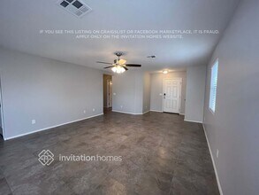 2114 E Caspian Way in San Tan Valley, AZ - Foto de edificio - Building Photo