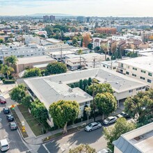 11600 Rochester Ave in Los Angeles, CA - Building Photo - Building Photo