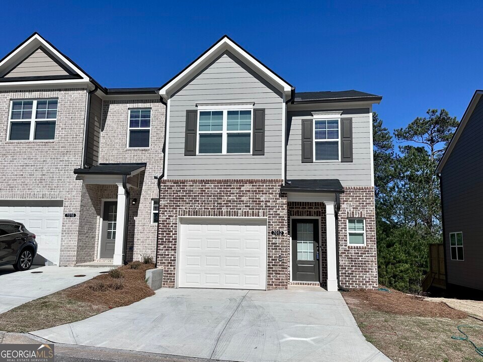7012 Fringe Flower Dr in Austell, GA - Building Photo