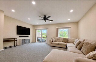 59 Saxonney Cir in Flemington, NJ - Building Photo