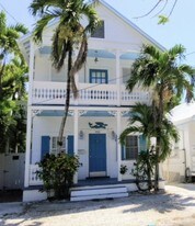1113 Grinnell St, Unit One in Key West, FL - Building Photo