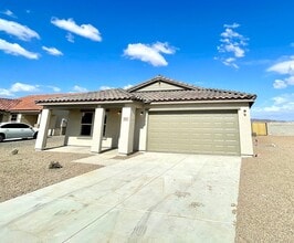 3411 E Ames Ave in Kingman, AZ - Building Photo - Building Photo