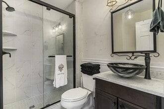 342 King St in Charleston, SC - Building Photo - Building Photo