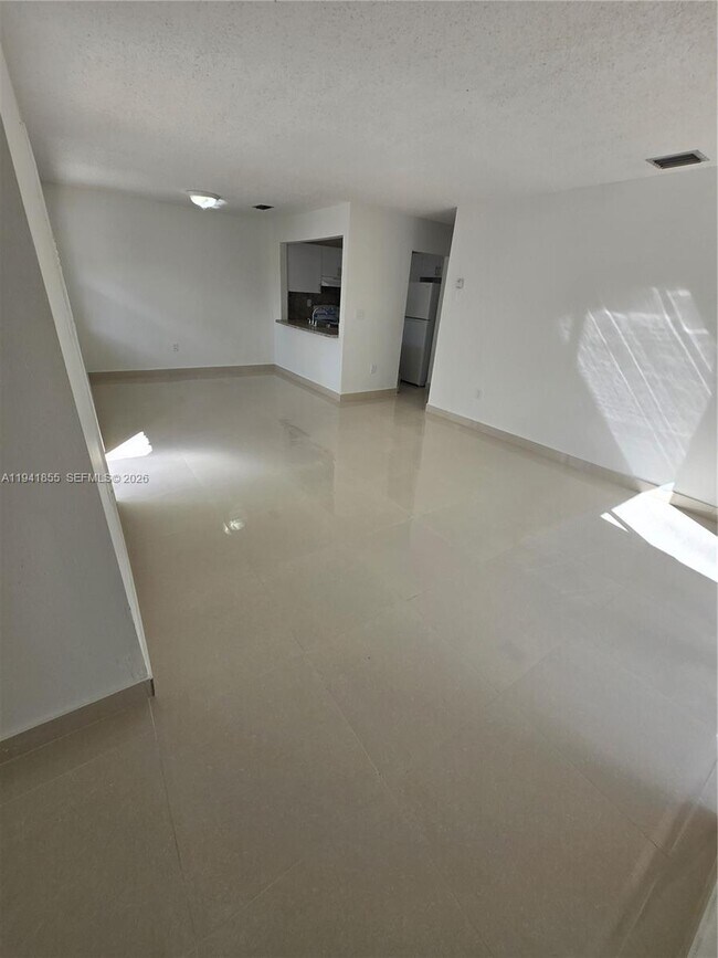 14827 SW 80th St in Miami, FL - Building Photo - Building Photo