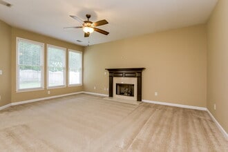 3046 Woodbridge Ln in Canton, GA - Building Photo - Building Photo