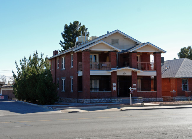 3204 Montana Ave in El Paso, TX - Building Photo - Building Photo