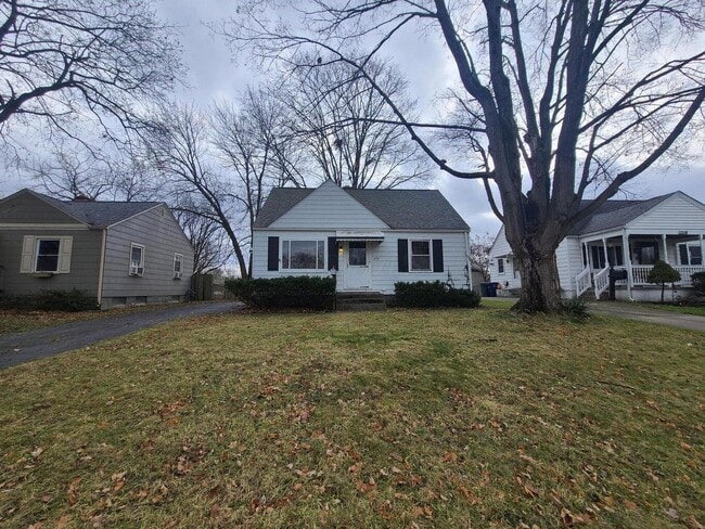 property at 1225 Lenore Ave