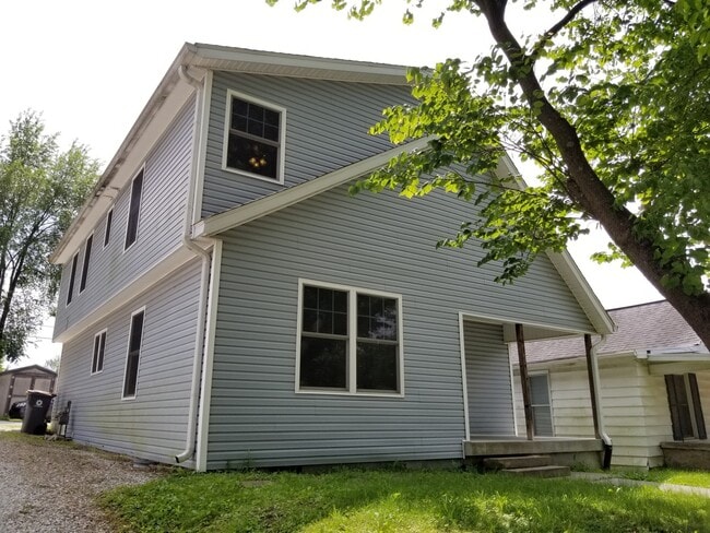 property at 1413 S Grant St