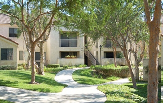 Whispering Fountains at Diamond Bar in Diamond Bar, CA - Building Photo - Building Photo