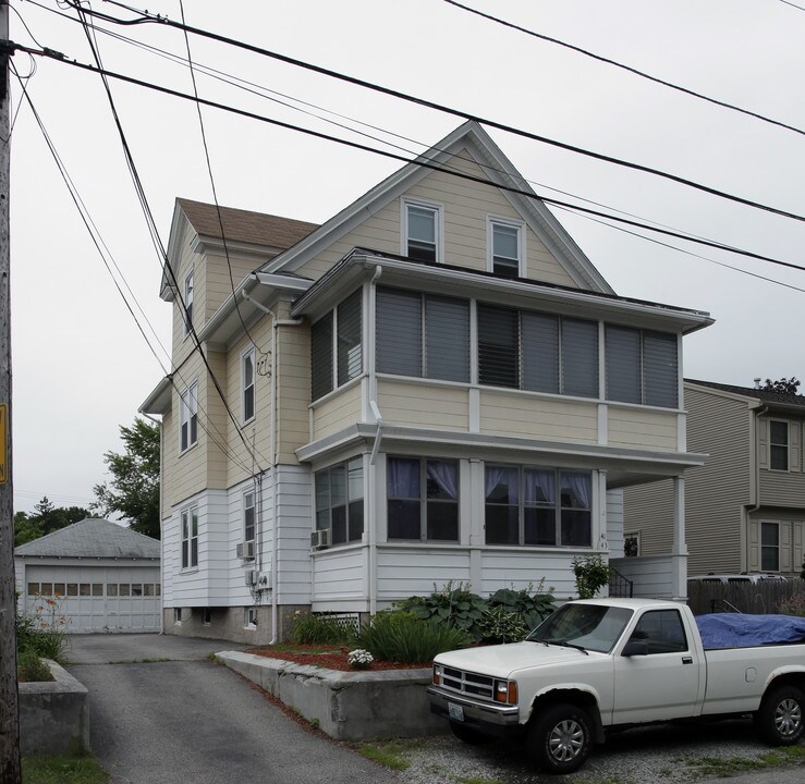 41 Crossway Rd in Cranston, RI - Building Photo