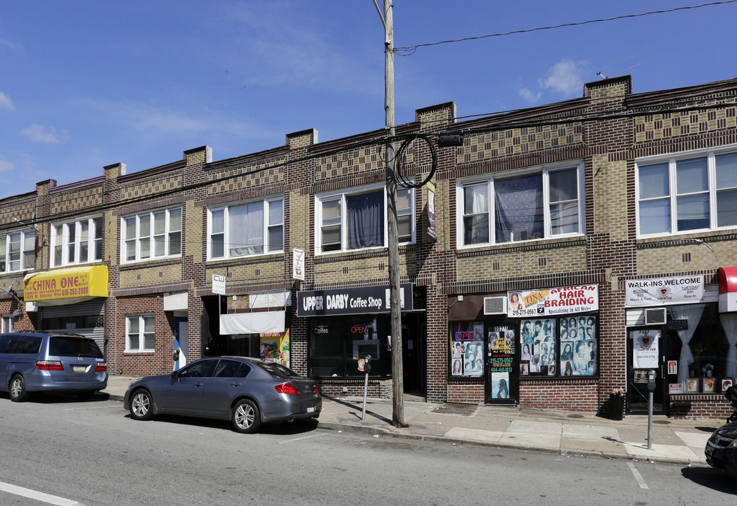 7327A-7331 W Chester Pike in Upper Darby, PA - Building Photo