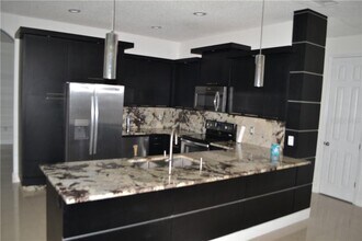 2507 Sand Arbor Cir in Orlando, FL - Building Photo - Building Photo