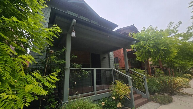 9127 Thiessen Ln in Graton, CA - Building Photo - Building Photo