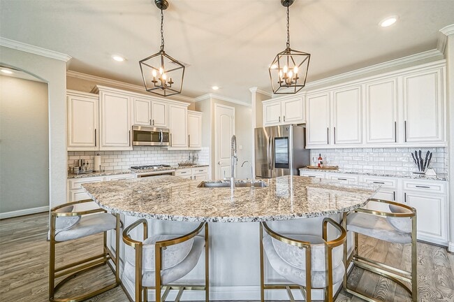 property at 9507 Carson Ln