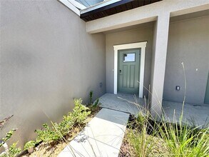 9232 Bonita Mar Dr in Parrish, FL - Building Photo - Building Photo