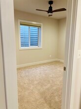 23765 Emma Oaks Dr in Stone Ridge, VA - Building Photo - Building Photo