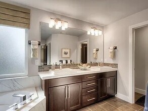 4028 223rd Pl SE in Bothell, WA - Foto de edificio - Building Photo