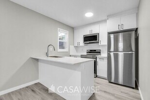 6079 Naden Landing NW in Edmonton, AB - Building Photo