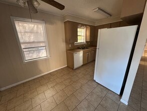 2 Stevens Cir in Hooks, TX - Building Photo - Building Photo