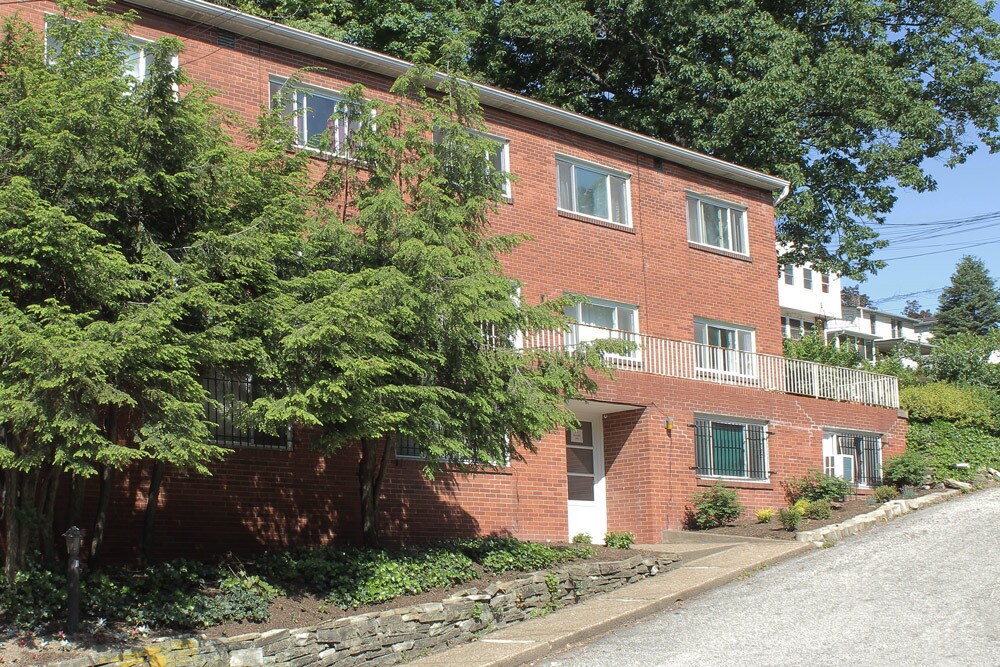 600 Allenby Ave in Pittsburgh, PA - Building Photo