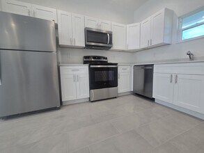 485 Tweed Ct in Lehigh Acres, FL - Building Photo - Building Photo