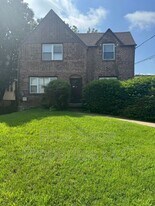 56 W Albemarle Ave in Lansdowne, PA - Building Photo