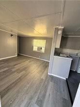 215 Weeks Rd in Cleburne, TX - Building Photo - Building Photo