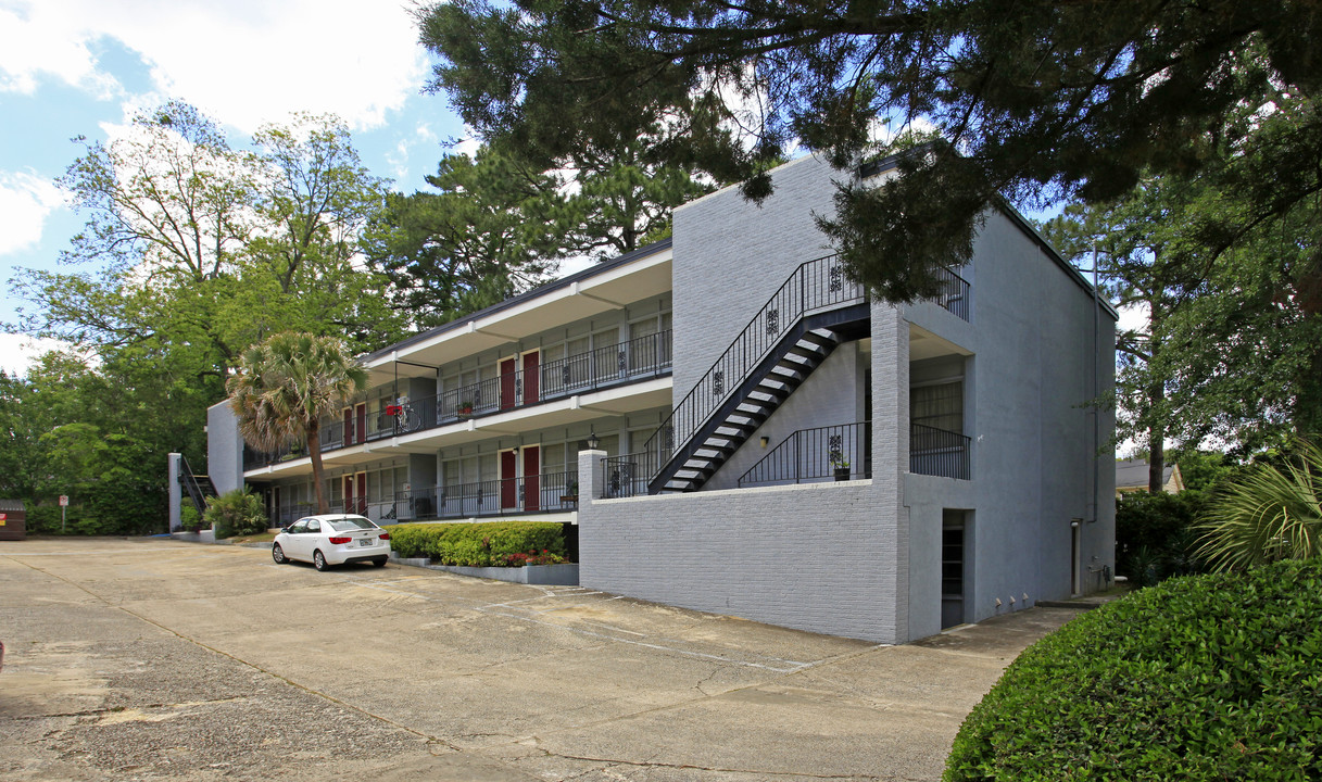 106 W 7th Ave in Tallahassee, FL - Foto de edificio