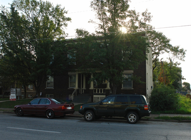 Park Jackson Apartments in Omaha, NE - Building Photo - Building Photo