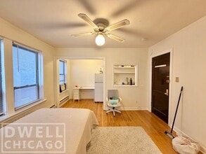 3350 N Marshfield Ave, Unit S in Chicago, IL - Foto de edificio - Building Photo